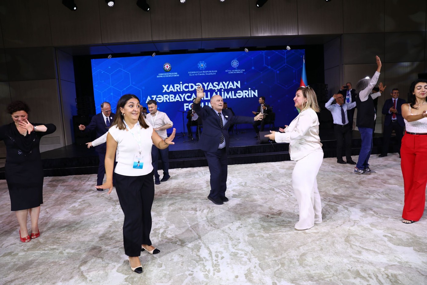 "Nur" illüstrasiyası